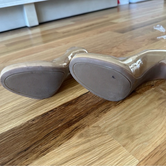 Jessica Simpson Nude Pump - Picture 7 of 8